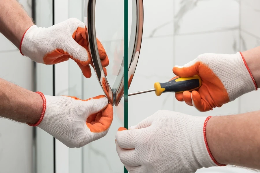 What To Expect During Your Shower Door Installation Appointment in Waxahachie, TX What To Expect During Your Shower Door Installation Appointment in Waxahachie, TX